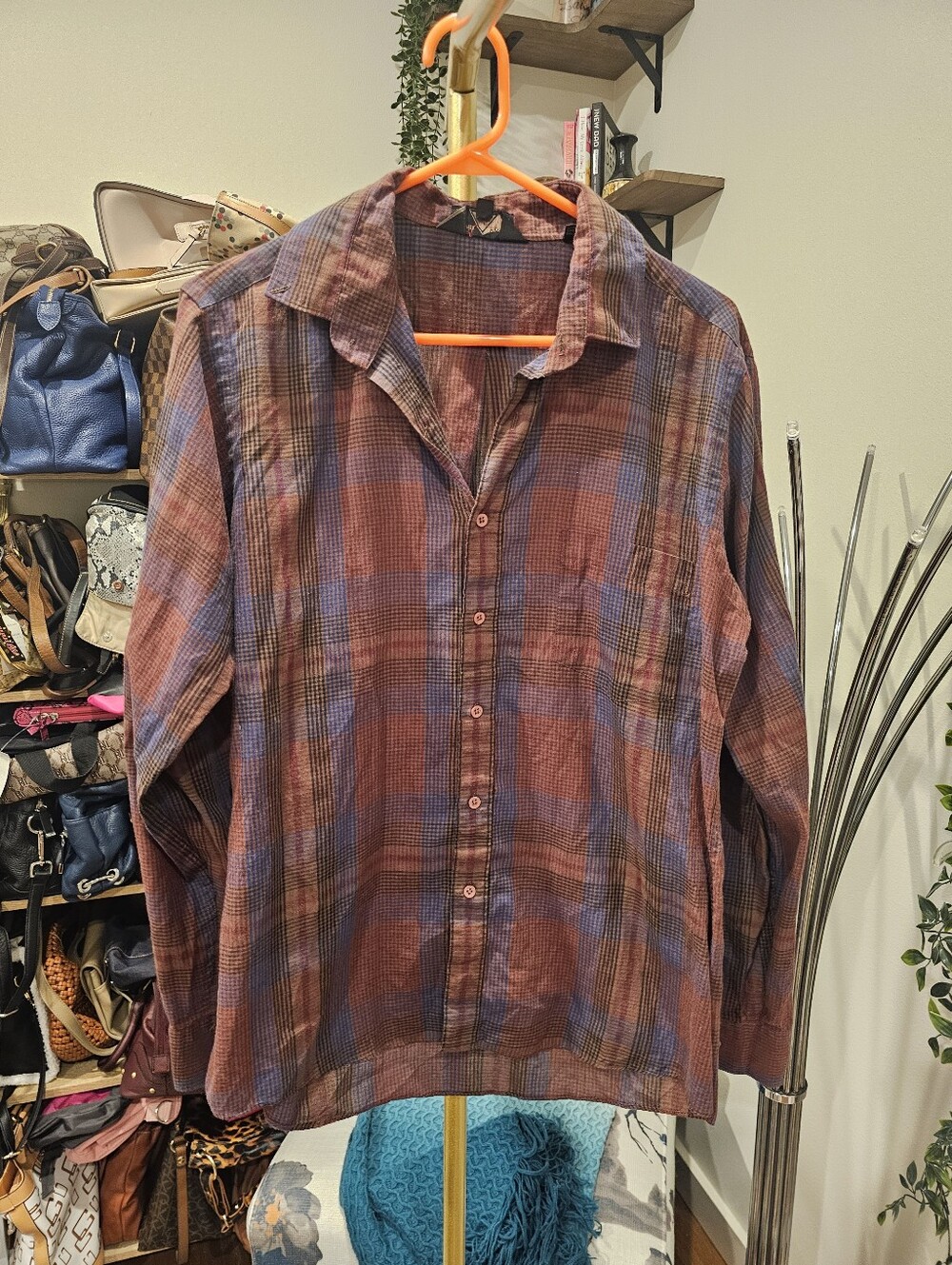 Vintage Plaid Multicolor Button-Up Shirt - Brown & Blue Tones
